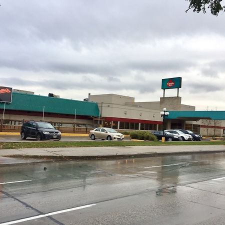 Canad Inns Destination Centre Transcona Winnipeg Exterior foto